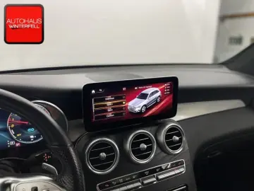 GLC 300 e 4M AMG PANO+AIR-BODY+AHK+MEMO+360+HUD+