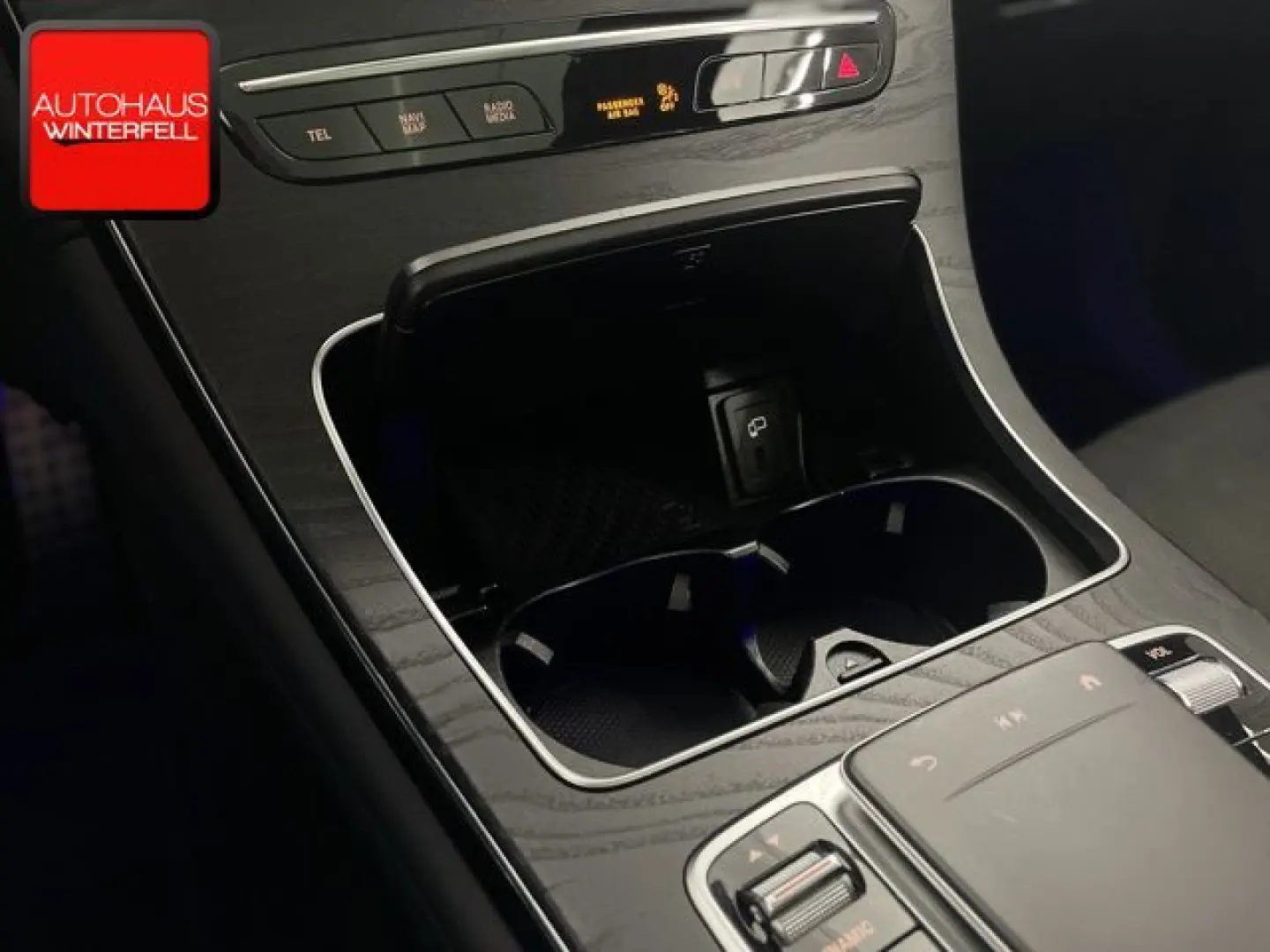 GLC 300 e 4M AMG PANO+AIR-BODY+AHK+MEMO+360+HUD+