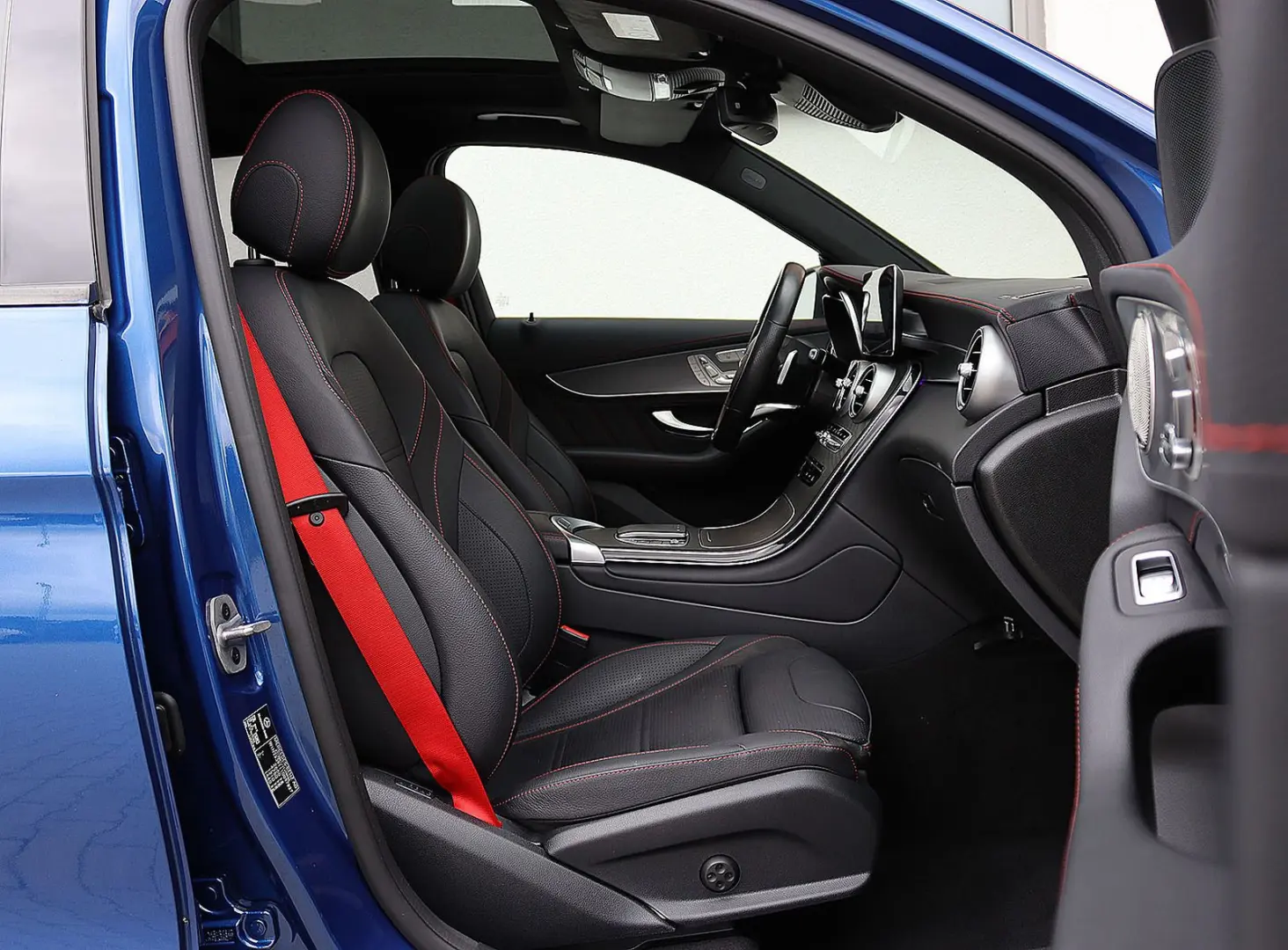 GLC 300 de 4M 3x AMG DISTRO+PANO+KAM360+HEADUP