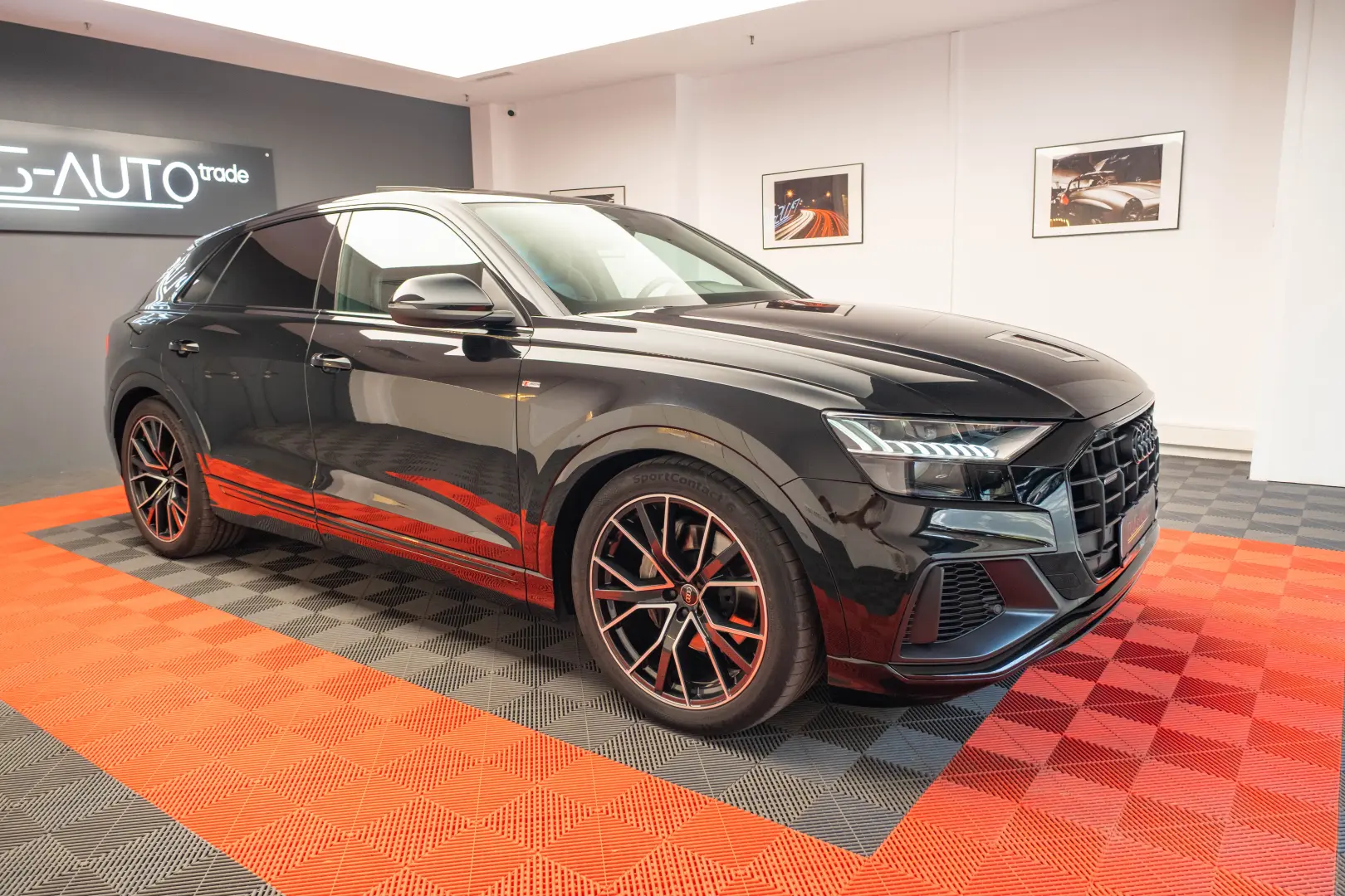 AUDI Q8    S LINE
