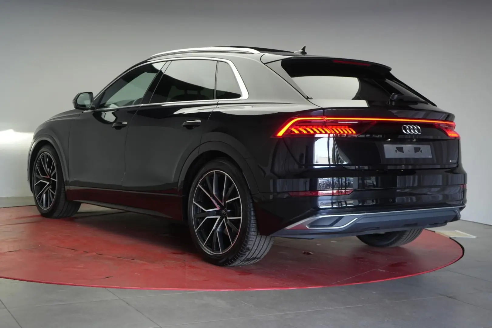 AUDI Q8 50 TDI quattro