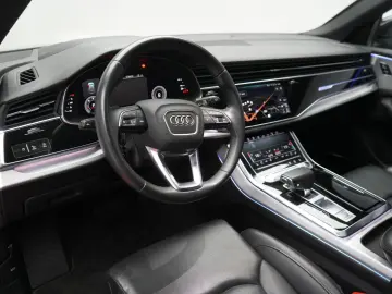 AUDI Q8 50 TDI quattro