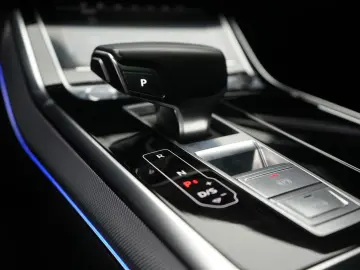 AUDI Q8 50 TDI quattro
