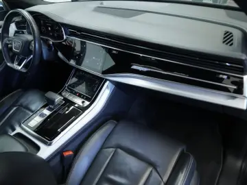 Audi Q8 50 TDI q. S line