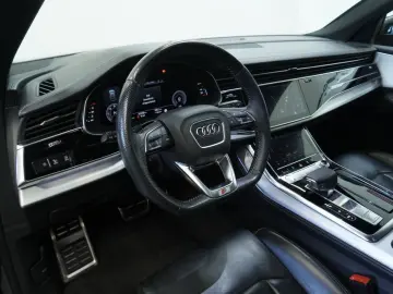 Audi Q8 50 TDI q. S line