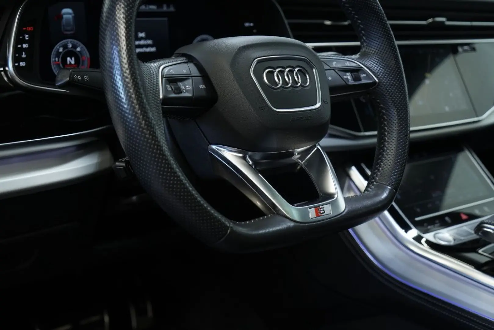 Audi Q8 50 TDI q. S line