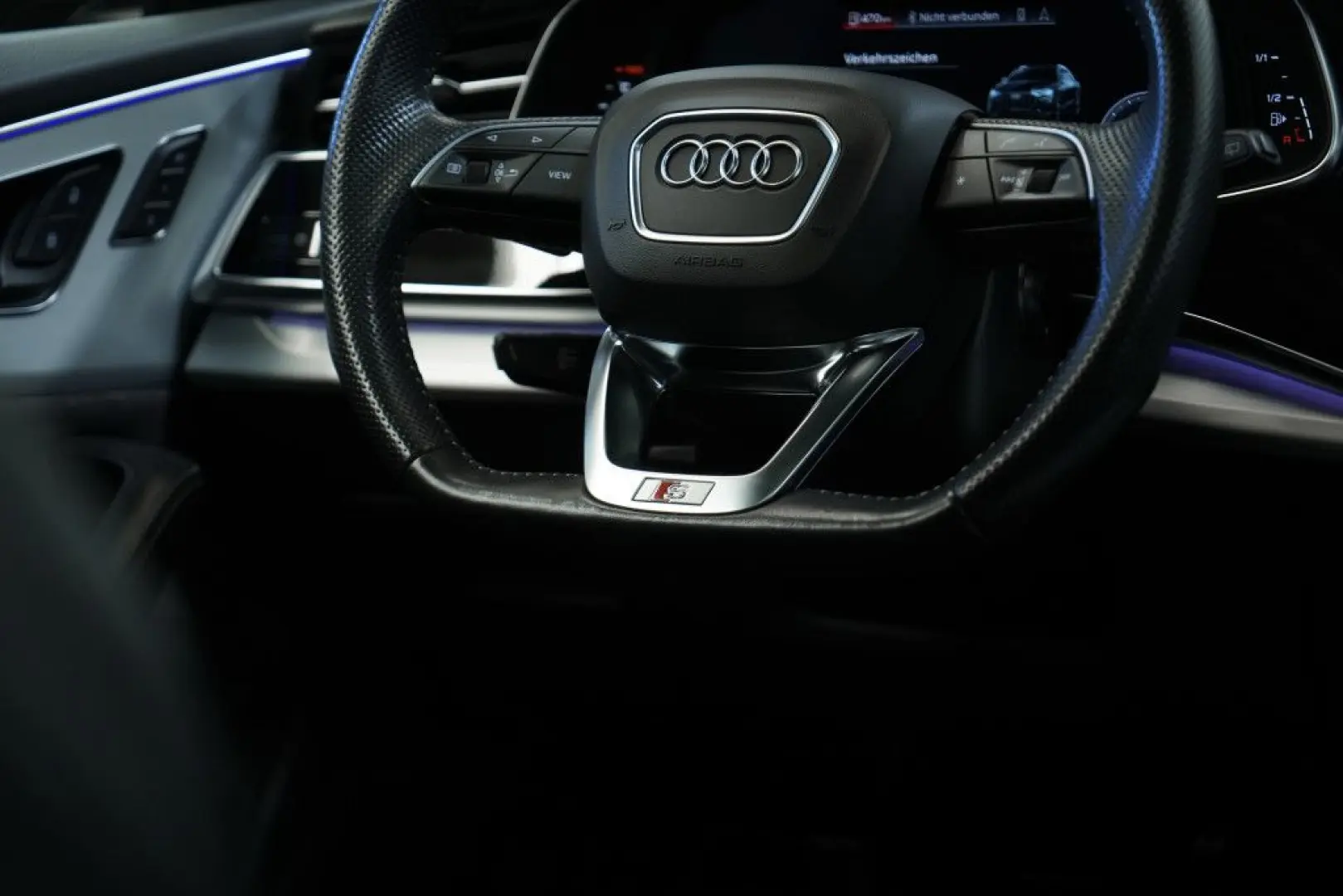 Audi Q8 50 TDI q. S line