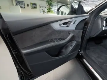 Audi Q8 S line 50 TDI quattro