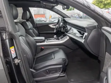 Audi Q8 S line 45 TDI