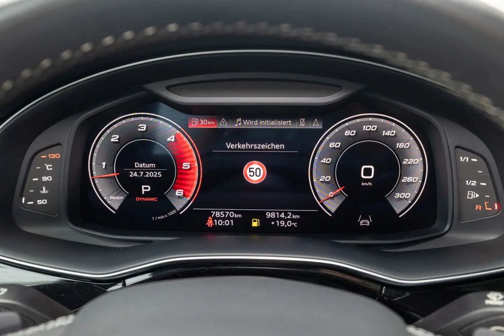 Audi Q8 S line 45 TDI