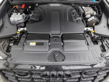 Audi Q8 S line 45 TDI
