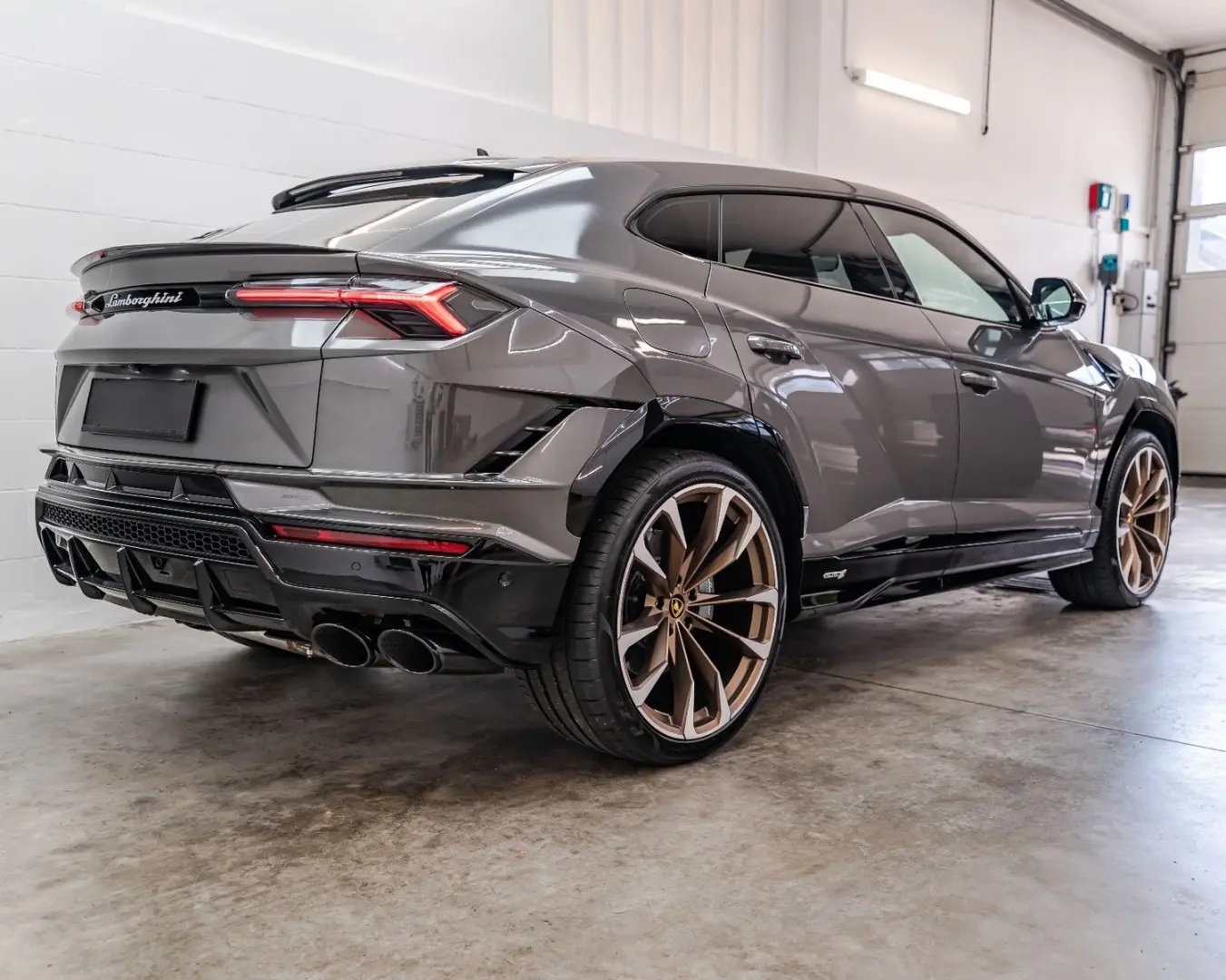 Urus*S*KERAMIK*23