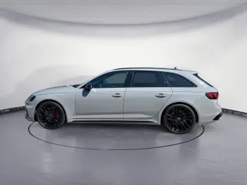 RS 4 Avant 331(450) kW(PS) tiptroni