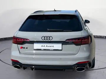RS 4 Avant 331(450) kW(PS) tiptroni