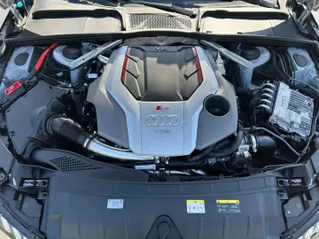 RS 4 Avant 331(450) kW(PS) tiptroni