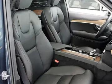 XC90 PlusBright Recharge AWD 7 SITZE NETTO 44600