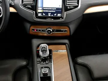 XC90 PlusBright Recharge AWD 7 SITZE NETTO 44600