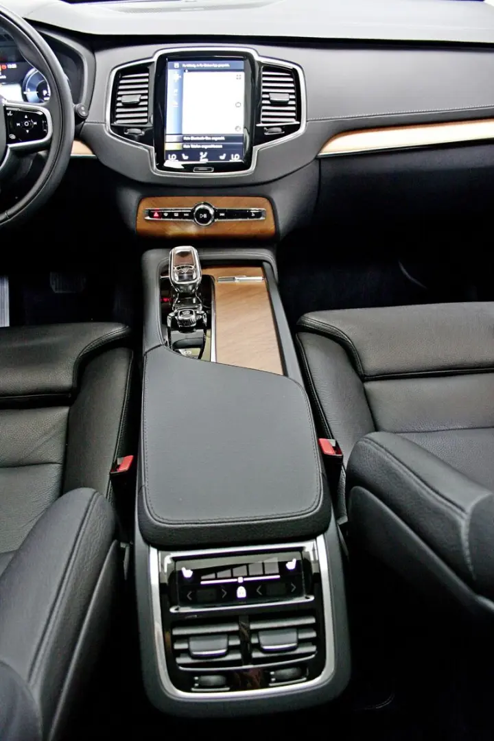 XC90 PlusBright Recharge AWD 7 SITZE NETTO 44600