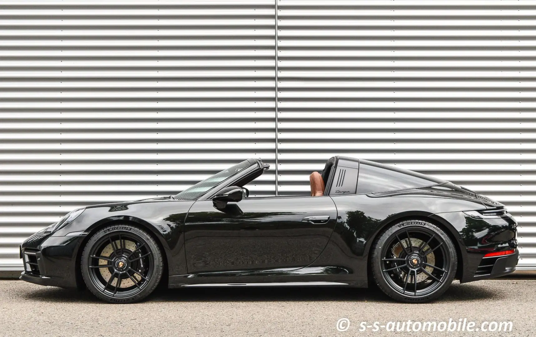 992 Targa 4 GTS PTS Dunkelolivmet. NP €246.345,-