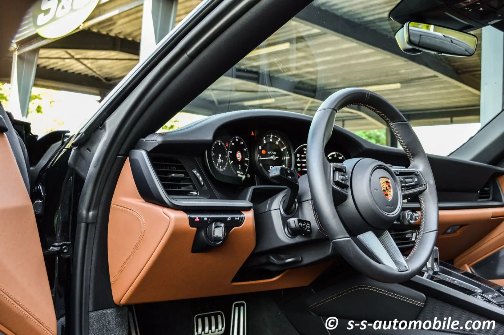 992 Targa 4 GTS PTS Dunkelolivmet. NP €246.345,-