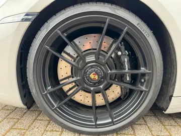 992 4 GTS LIFT MATRIX PDLS+ SHD BOSE 18 W.SITZ