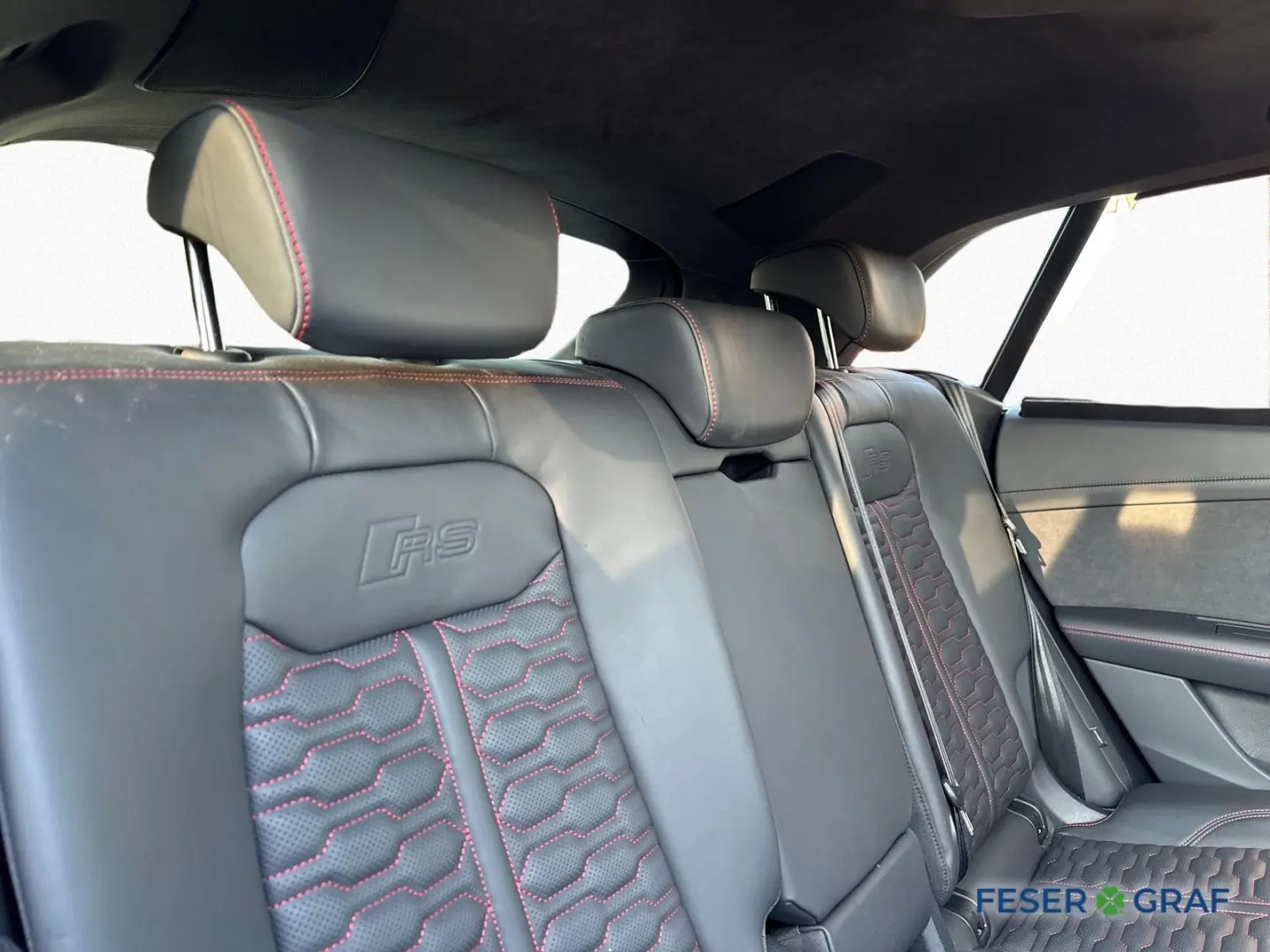 RSQ8 SUV Paket Tour&Stadt+R-Parking+StandHZ+KERA