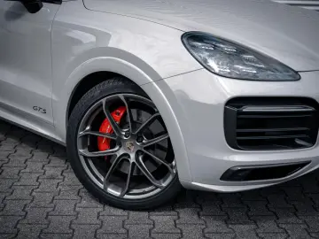 Cayenne Coupe GTS  Sport Chrono Paket