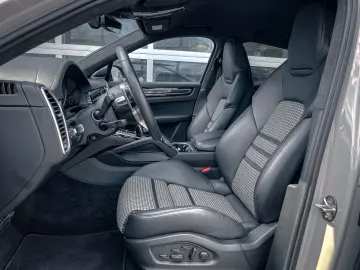 Cayenne Coupe GTS  Sport Chrono Paket