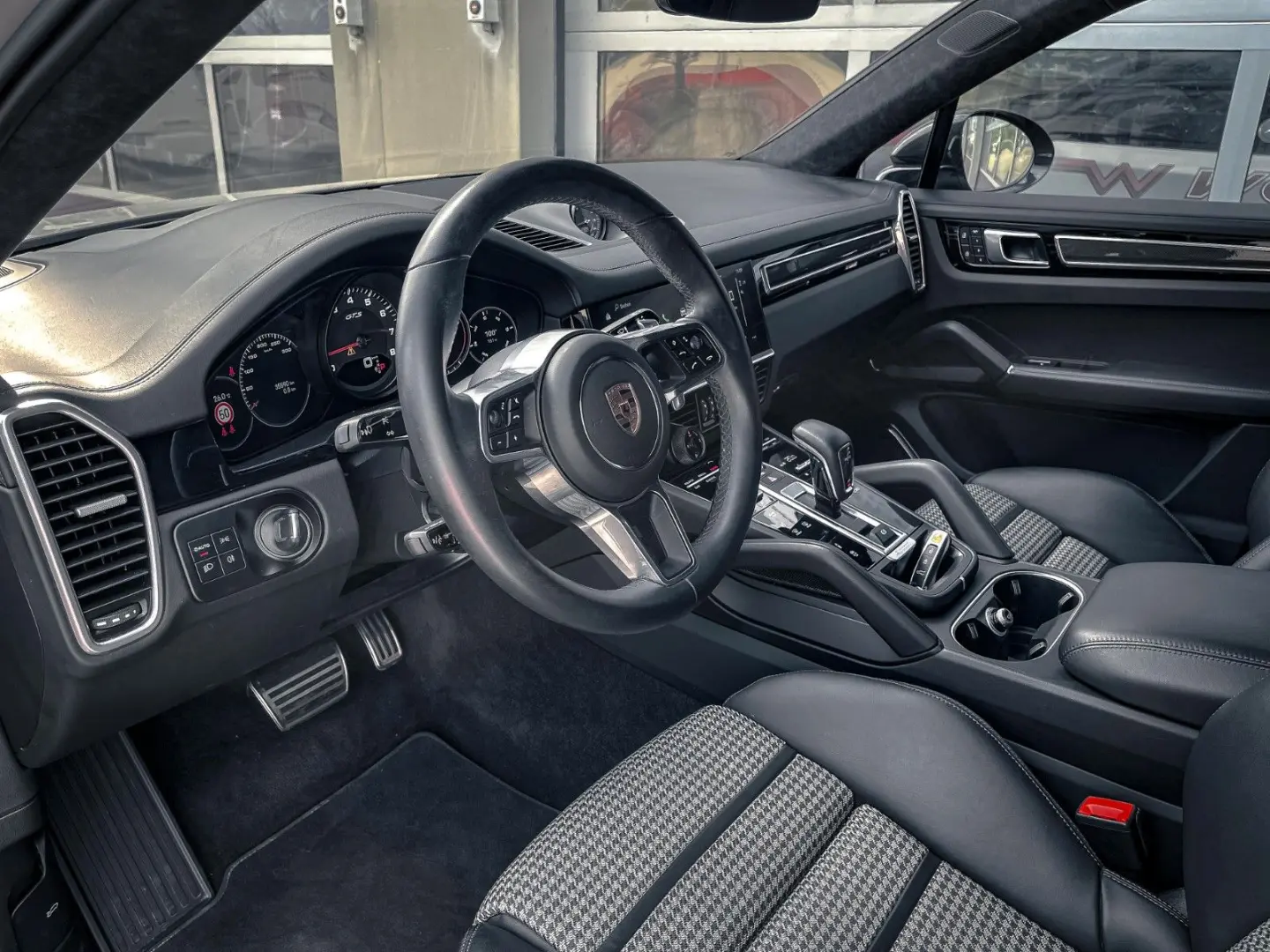 Cayenne Coupe GTS  Sport Chrono Paket
