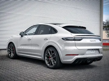 Cayenne Coupe GTS  Sport Chrono Paket