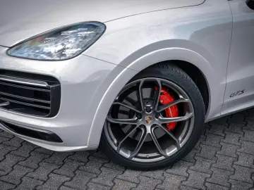 Cayenne Coupe GTS  Sport Chrono Paket