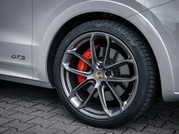 Cayenne Coupe GTS  Sport Chrono Paket