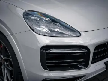 Cayenne Coupe GTS  Sport Chrono Paket