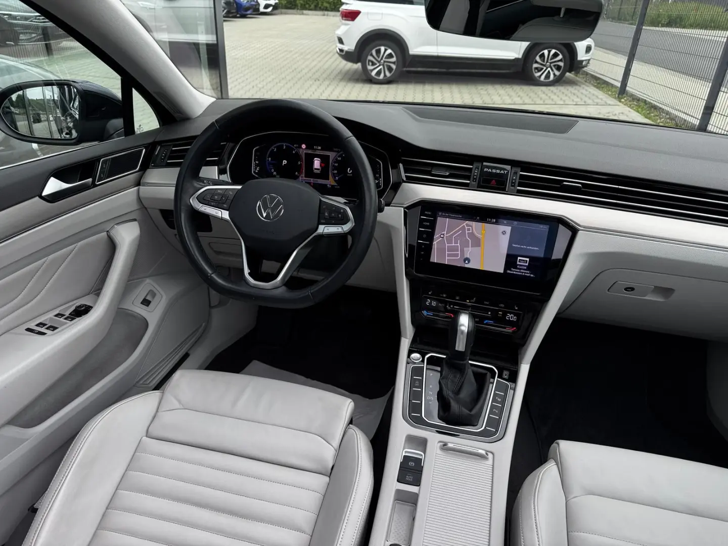 Passat Var Elegance 2.0 TDI/DSG/LED/AHK/PANO/