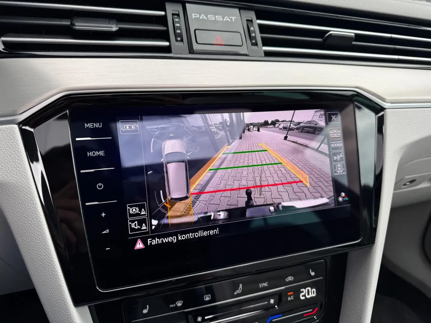 Passat Var Elegance 2.0 TDI/DSG/LED/AHK/PANO/