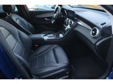 GLC 200 d 4M AMG  Airmatic+LED+Burmester+PanoSD