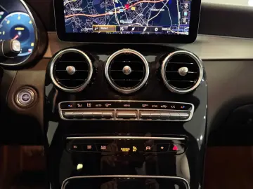 GLC 220 d 4Matic AMG-Line *DIGITAL T.*KAM*LEDER*