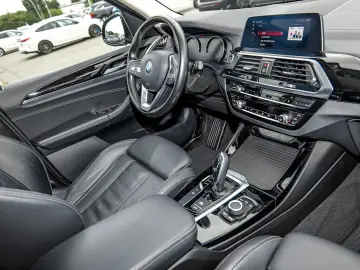 X3 xDrive20d AHK LED PDC V+H DAB Tempomat LM