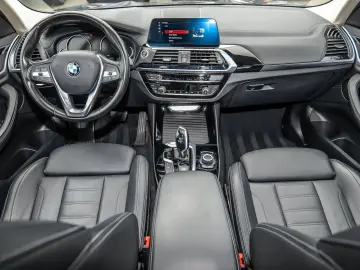 X3 xDrive20d AHK LED PDC V+H DAB Tempomat LM
