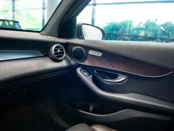 Mercedes-Benz GLC 220d 4Matic