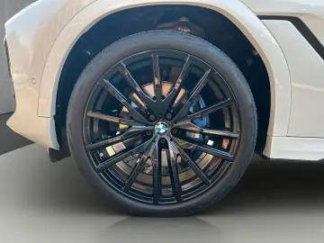 X6 xD 40 i M Sport Laser HUD Pano ACC 360° StHzg