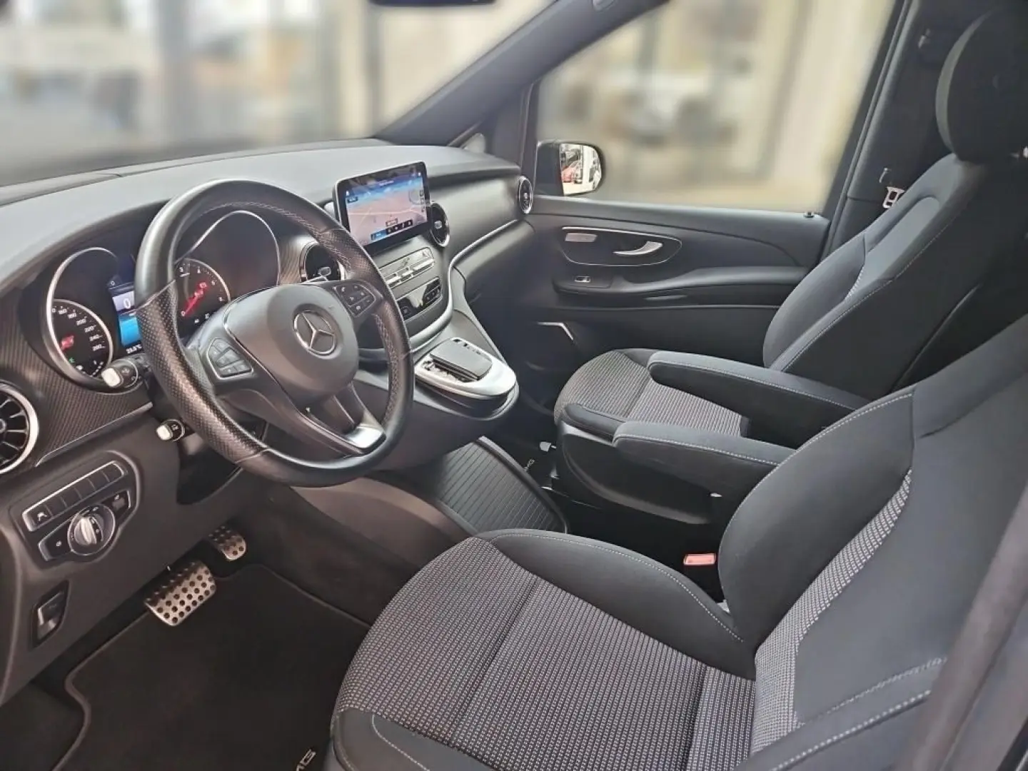 V 250 ED kompakt AMG 8 Sitze Night AHK DISTRONIC