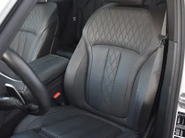 X5 40d M-Sport Laser/Massage/Luft/ACC/Sthzg/VOLL