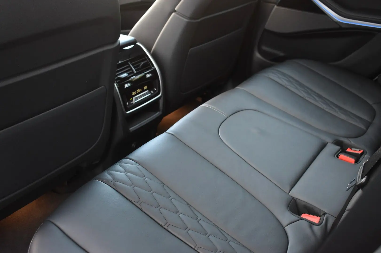 X5 40d M-Sport Laser/Massage/Luft/ACC/Sthzg/VOLL