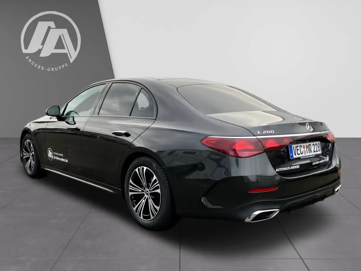 E 200 +AMG+SHZ+AHK+Night+SpurW+W-Paket+ParkAss.