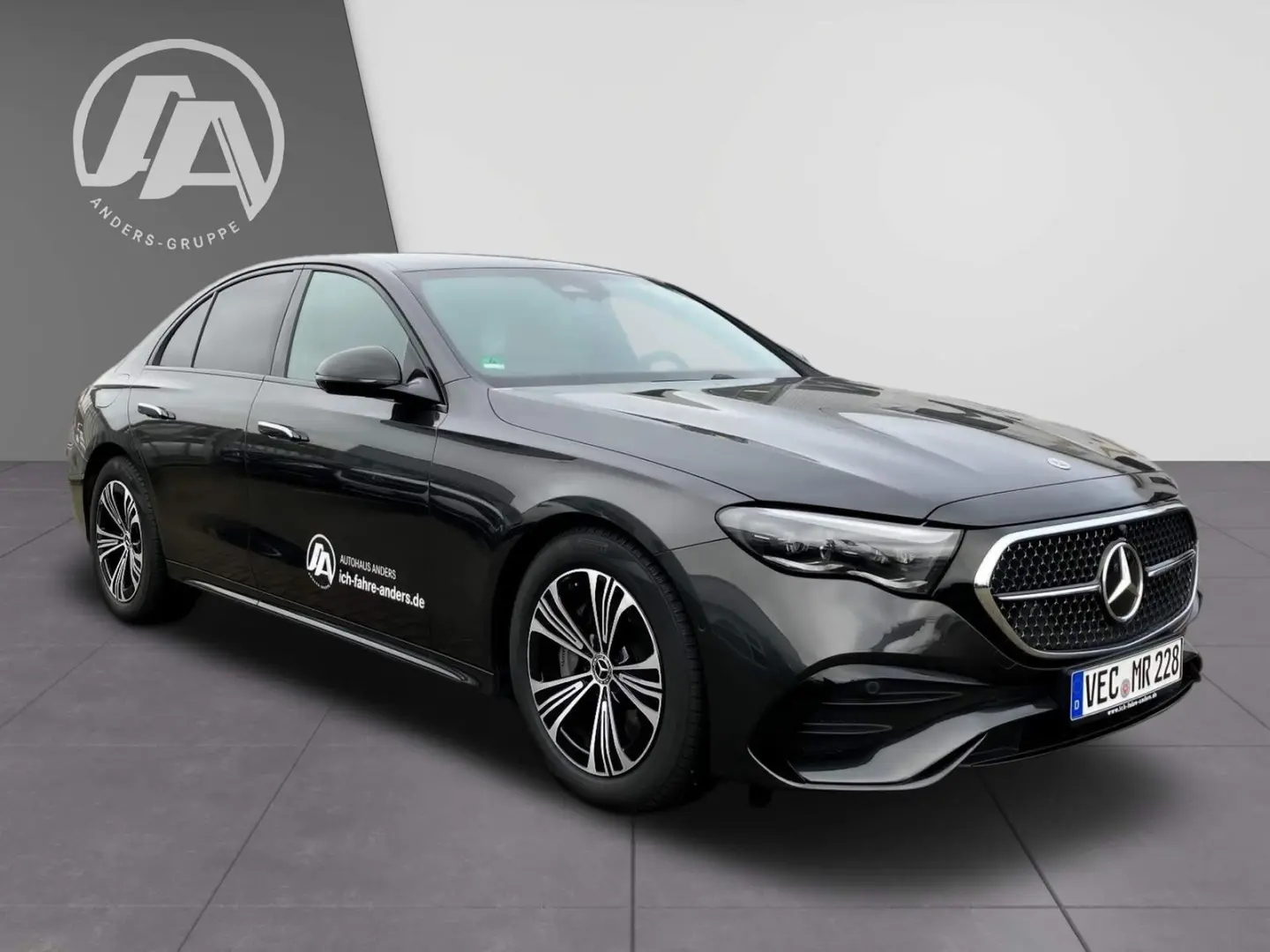 E 200 +AMG+SHZ+AHK+Night+SpurW+W-Paket+ParkAss.