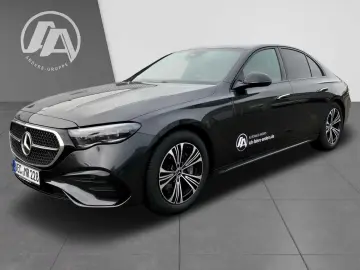 E 200 +AMG+SHZ+AHK+Night+SpurW+W-Paket+ParkAss.