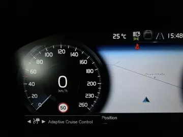 XC90 T8 R-Design Expression Recharge AWD 22'' HU