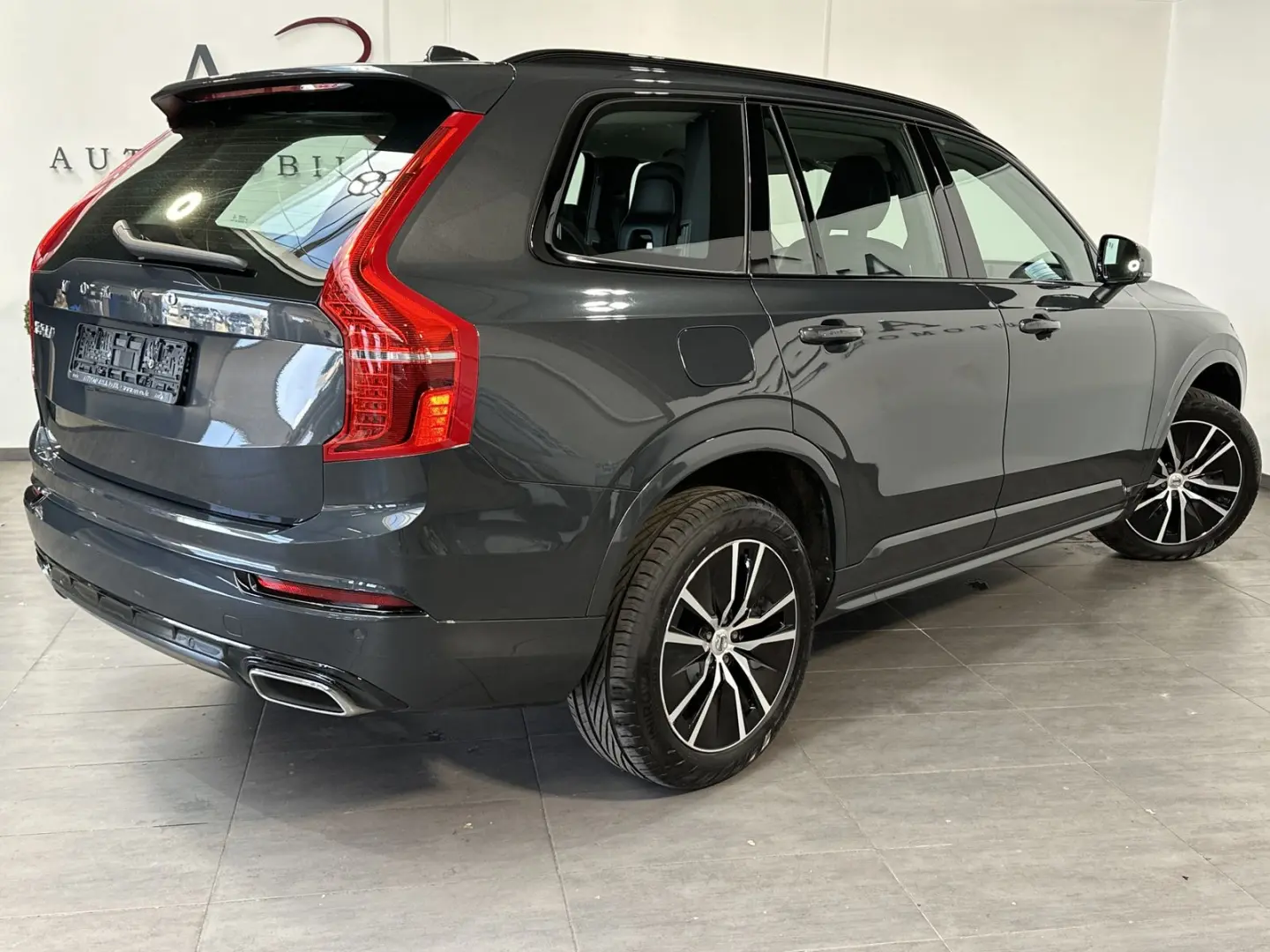 XC90 R Design AWD 7-Sitzer NAV+LED+19ZO+ACC