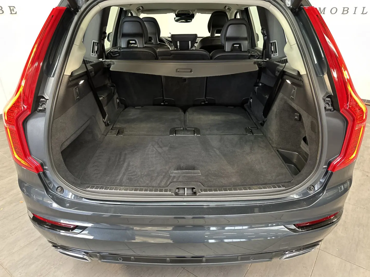 XC90 R Design AWD 7-Sitzer NAV+LED+19ZO+ACC